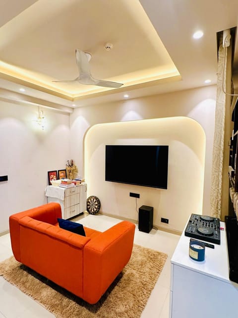 TV and multimedia, Living room, Seating area