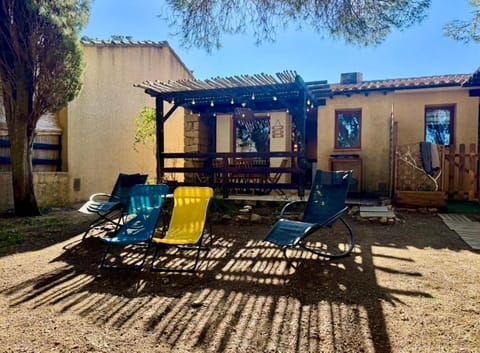 Patio, Garden, Garden view, sunbed
