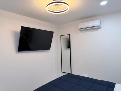 TV and multimedia, Bedroom, air conditioner