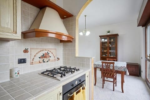 Kitchen or kitchenette, stove, kitchen
