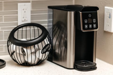 Coffee/tea facilities, Kitchen or kitchenette, toaster