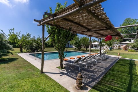 Garden, Swimming pool, sunbed