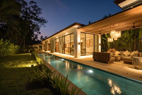 Living room, Swimming pool