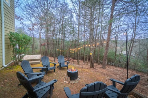 AlyGrace Chalet - A Luxury Home in Innsbruck House in Helen