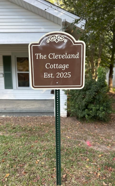 The Cleveland Cottage Apartment in Mississippi