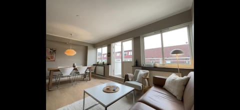 Balcony/Terrace, Living room, Location
