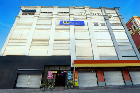 Property building, Facade/entrance
