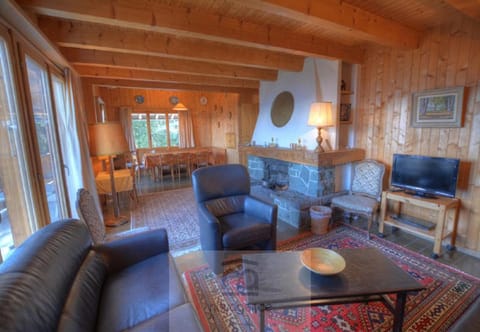 Communal lounge/ TV room, Living room