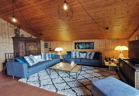 Communal lounge/ TV room, Living room
