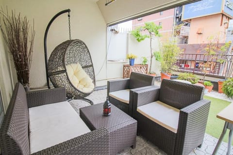 Day, Balcony/Terrace, Seating area