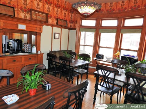 Dining area, Internal: Not applicable to any particular room