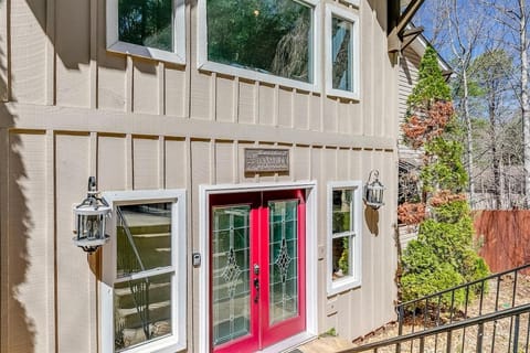 Mountainhaus Retreat House in Helen