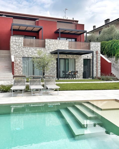 Garden, Swimming pool