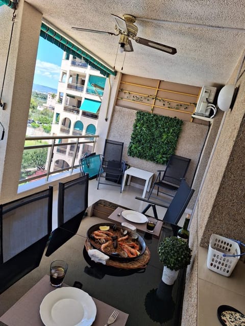 View (from property/room), Balcony/Terrace, Dining area, Food