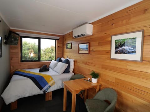 Leven Studio - StayTiny at Ulverstone Apartment in Ulverstone