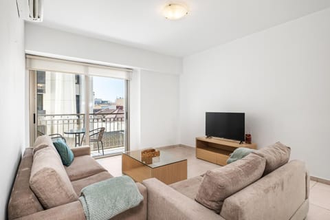 TV and multimedia, Balcony/Terrace, Living room