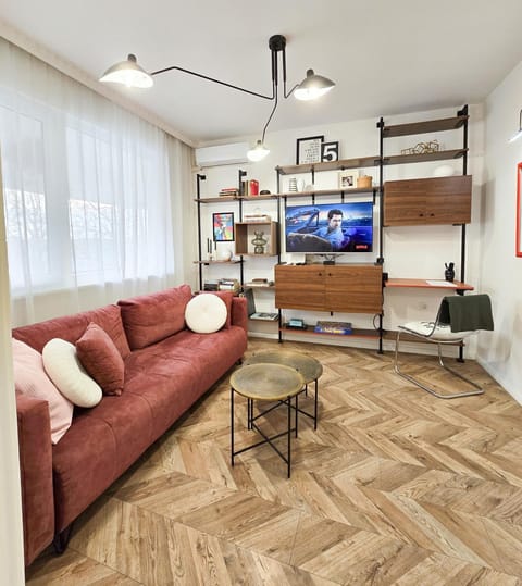 Communal lounge/ TV room, TV and multimedia, Living room, Seating area
