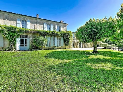 Property building, Spring, Day, Natural landscape, Garden, Garden view