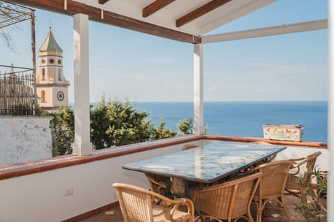 View (from property/room), Balcony/Terrace