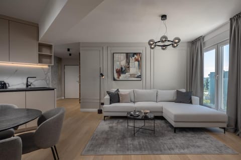 Living room, Dining area, kitchen