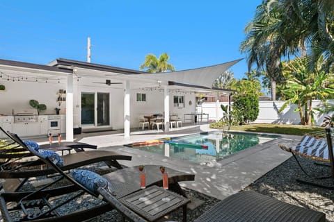 Casa Marbella House in Oakland Park