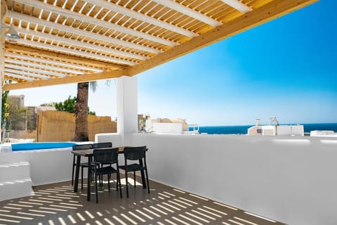 Patio, Day, Natural landscape, View (from property/room), Balcony/Terrace, Seating area, Dining area, Sea view