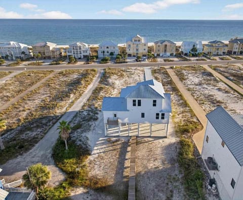 Sand Out In A Crowd House in West Beach