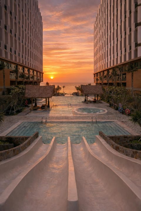 Natural landscape, Beach, Swimming pool