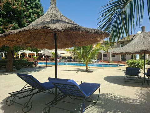 Restaurant/places to eat, Balcony/Terrace, Swimming pool