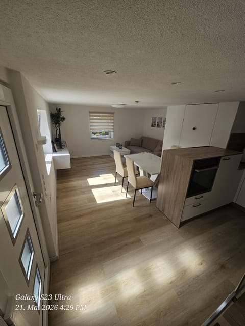 Living room, Seating area, Food