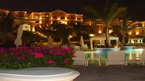 Property building, Night, Natural landscape, Garden, Garden view, Pool view, Swimming pool, sunbed