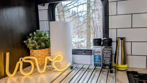 Natural landscape, View (from property/room), Kitchen or kitchenette, Seating area