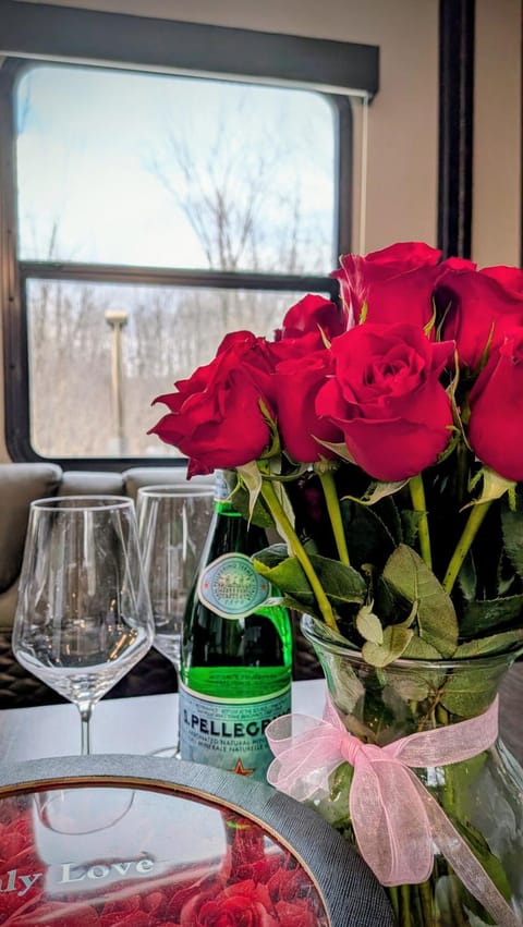 Natural landscape, View (from property/room), Living room, Seating area