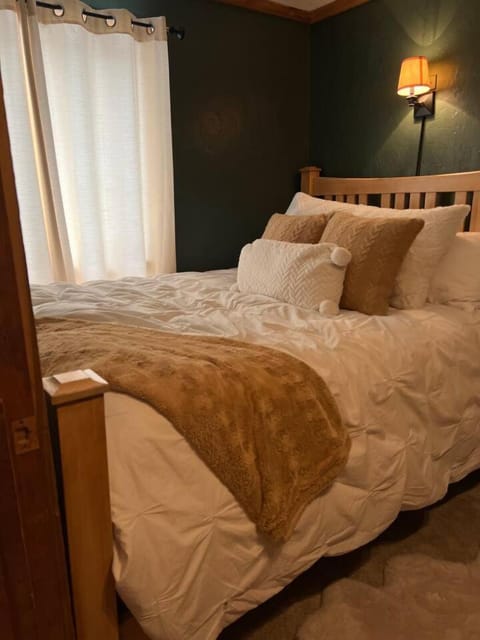 4-Bedroom House in Breckenridge-HotTub-Game Room! House in Blue River