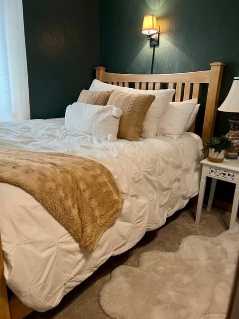 4-Bedroom House in Breckenridge-HotTub-Game Room! House in Blue River