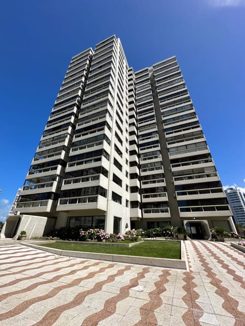 Facade/entrance, Off site