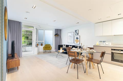 Living room, Dining area, minibar, stove