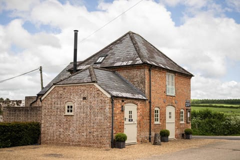 The Cottages at Launceston Farm House in East Dorset District