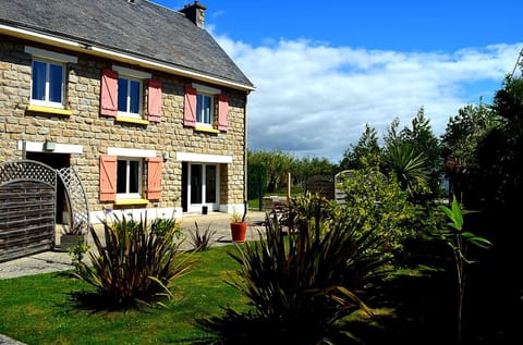 Property building, Garden, Garden