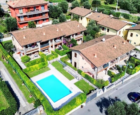 Property building, Bird's eye view, View (from property/room), Garden view, Pool view, Swimming pool, Inner courtyard view