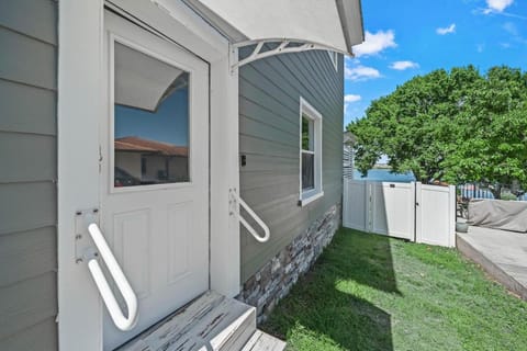 Costa 1BD Lake Condo - Paradise in a Beautiful Area Apartment in Auburndale