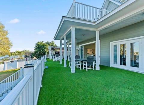 Costa Lakefront Residence - 3BD Auburndale - Peaceful views House in Auburndale