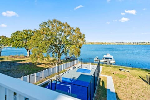 Costa Lakefront Residence - 3BD Auburndale - Peaceful views House in Auburndale