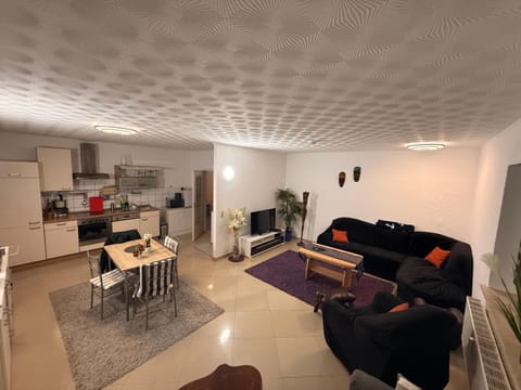 Living room, Dining area, kitchen