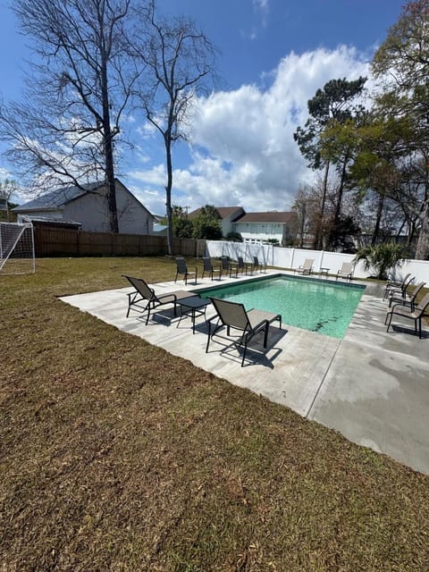 Private Villa for Family and group getaway + pool House in Garden City