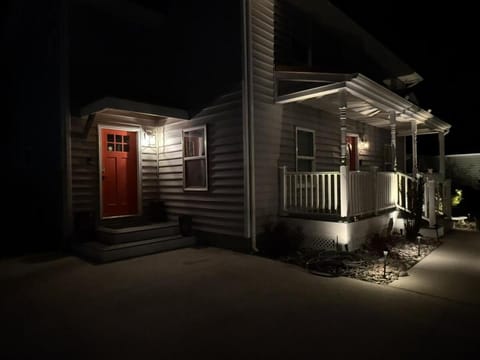 Mi Casa Su Casa House in Frankford