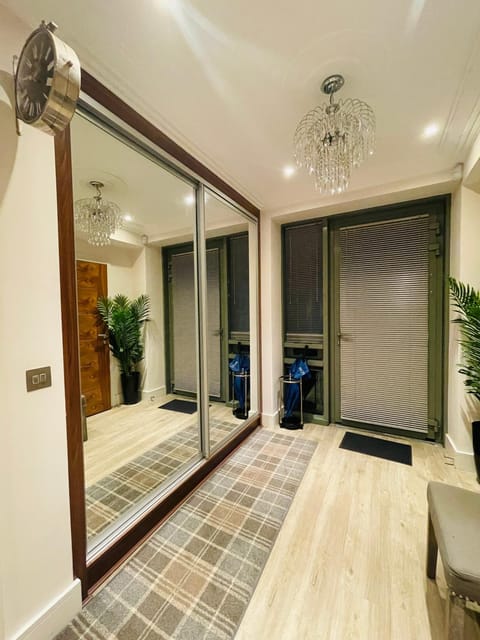 Cozy Ensuite Room- 10 mins to CITY CENTRE Vacation rental in Killarney