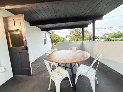 Bek's Hostel Hostel in Hallandale Beach