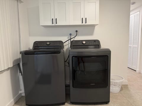 Bek's Hostel Hostel in Hallandale Beach