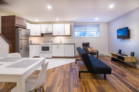 Property building, Living room, stove, kitchen